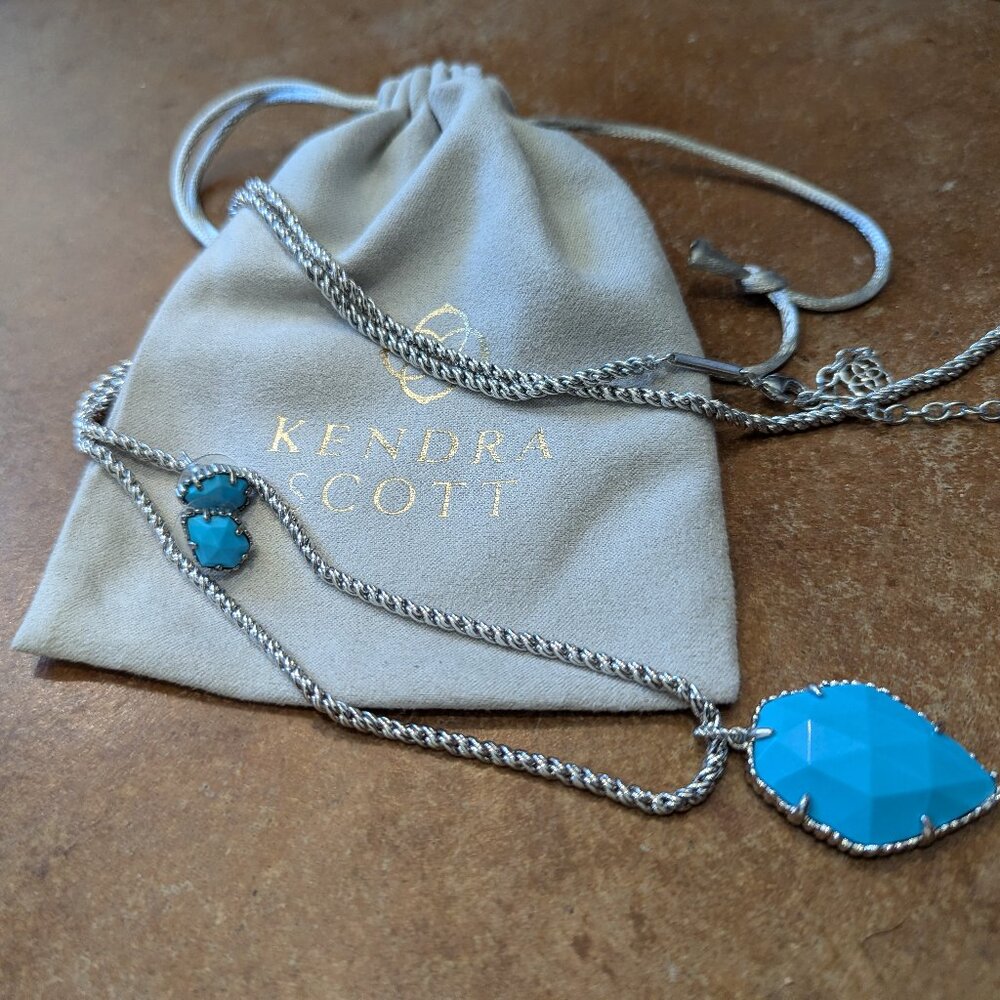 Kendra Scott earrings and necklace